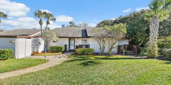 501 QUAIL POINTE Lane