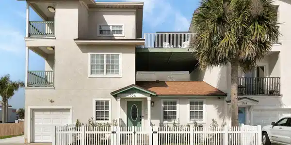 Image 2: 926 2ND Street S., A