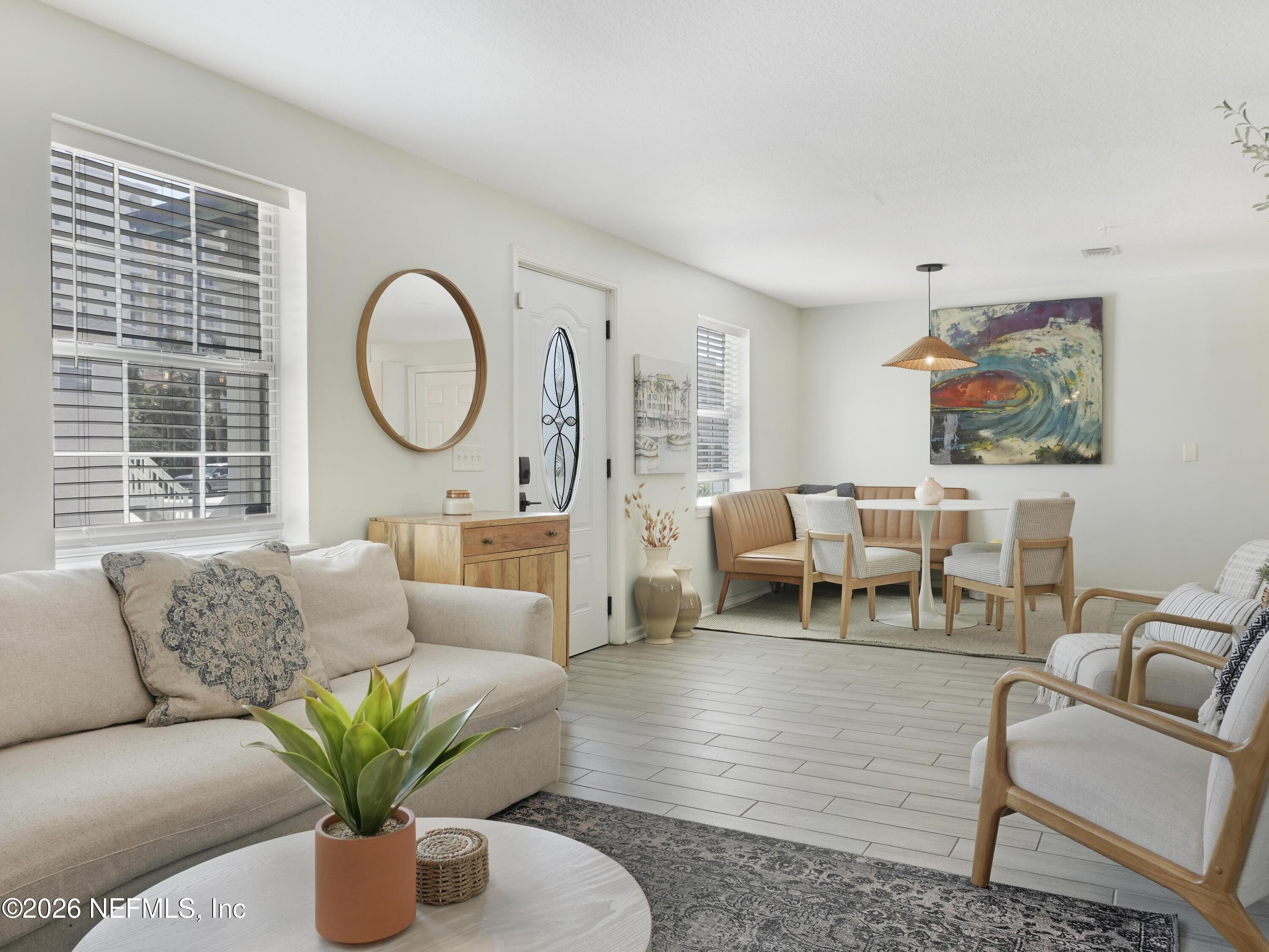 Image 4: Living Room and Entry