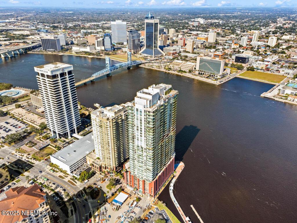 Image 4: JACKSONVILLE
