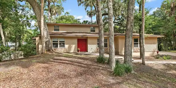 Image 3: 03-Exterior Front