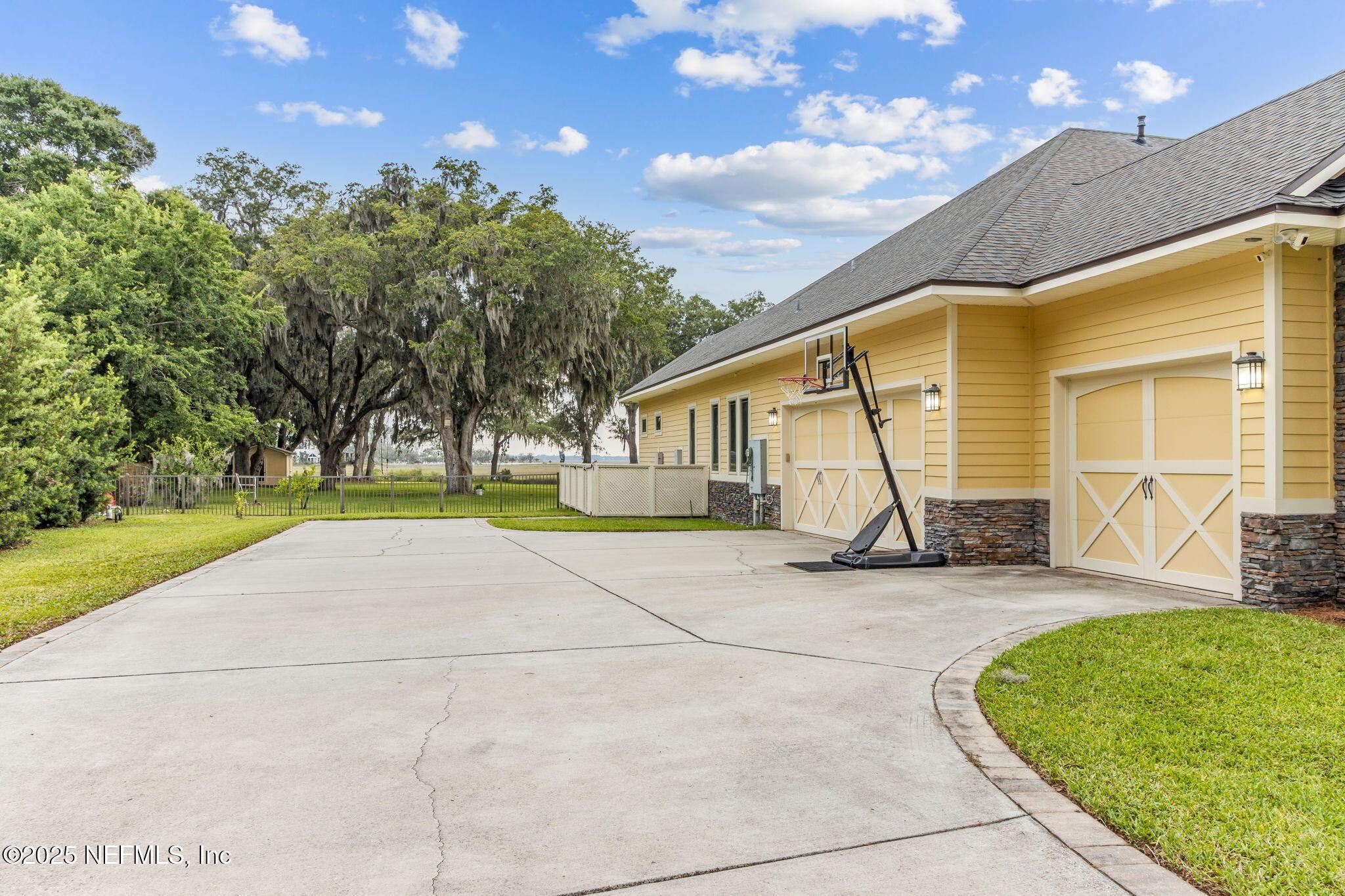 Image 3: 4-web-or-mls-21_1877 Clinch Dr