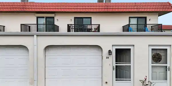 11 DONDANVILLE Road