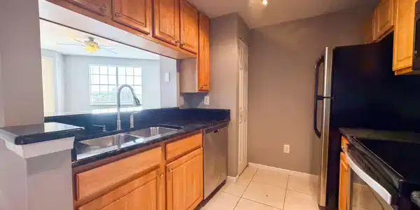 Image 2: listing_1