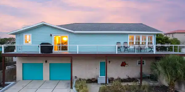 5499 PELICAN Way