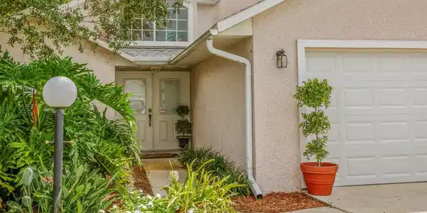 2264 COMMODORES CLUB Boulevard