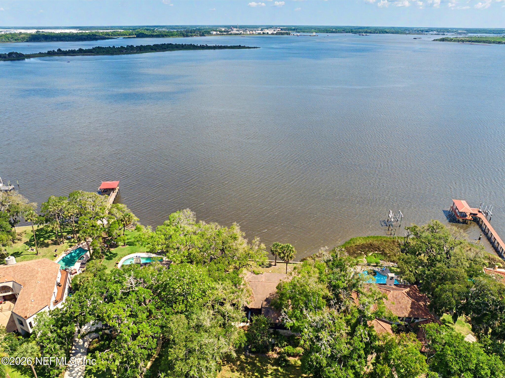 Image 4: 5457 River Trail N 051426 048