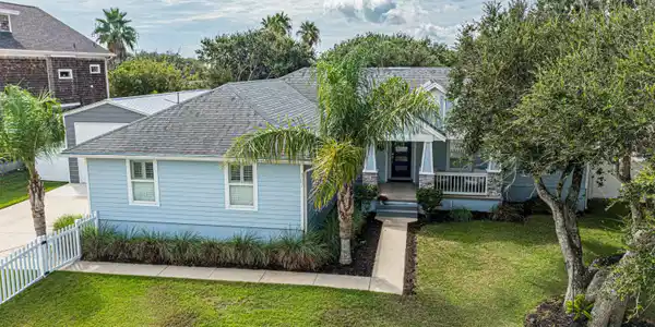 307 FIFTEENTH Street