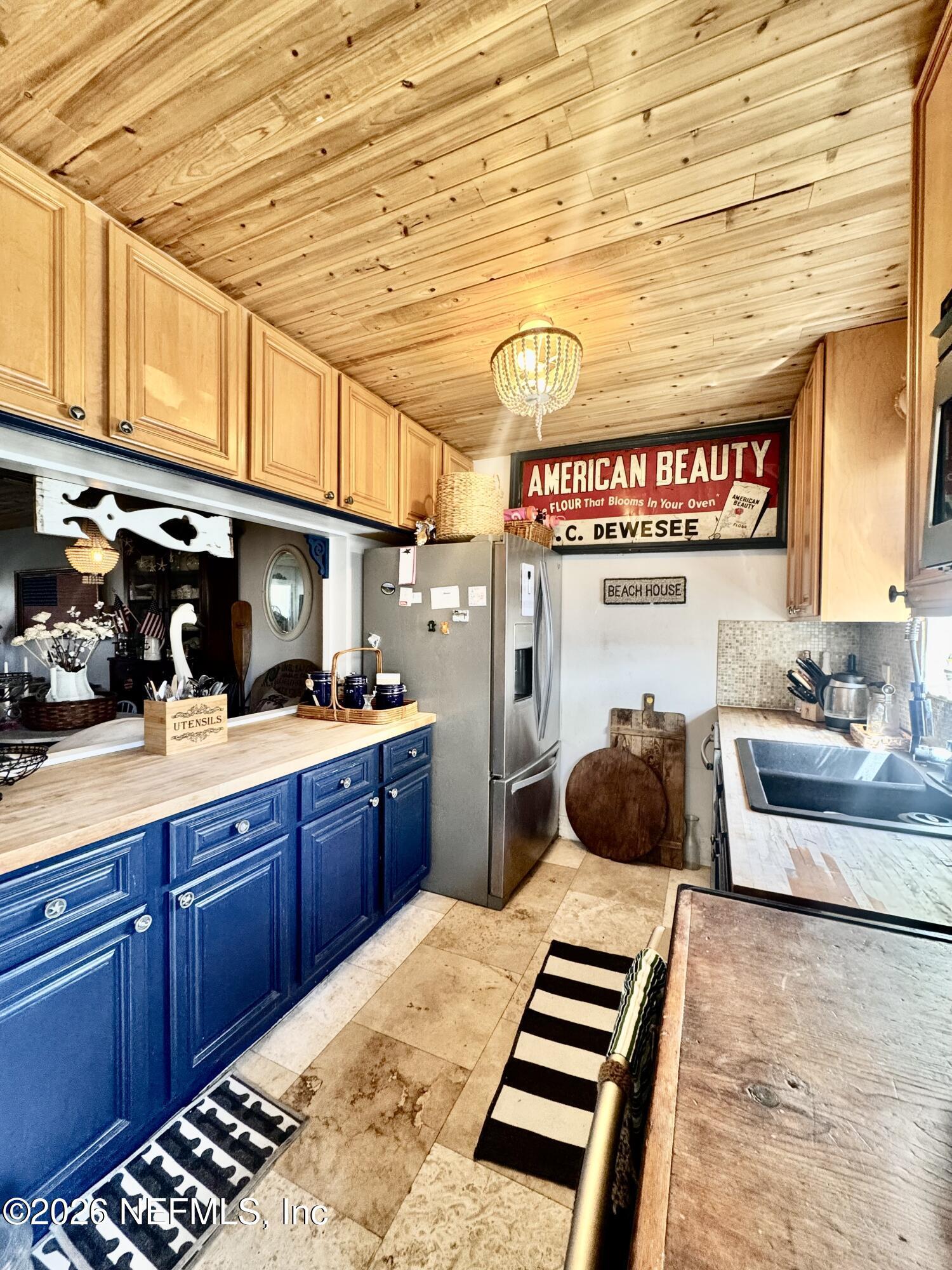 Image 4: kitchen 13th 2