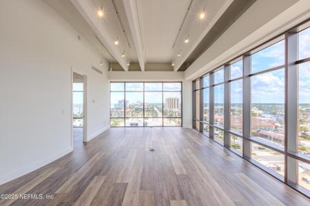 320 1ST Street N