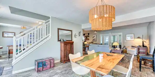 Image 2: Dining Room - View 2