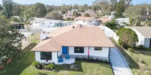 1216 RIVERBREEZE BLVD