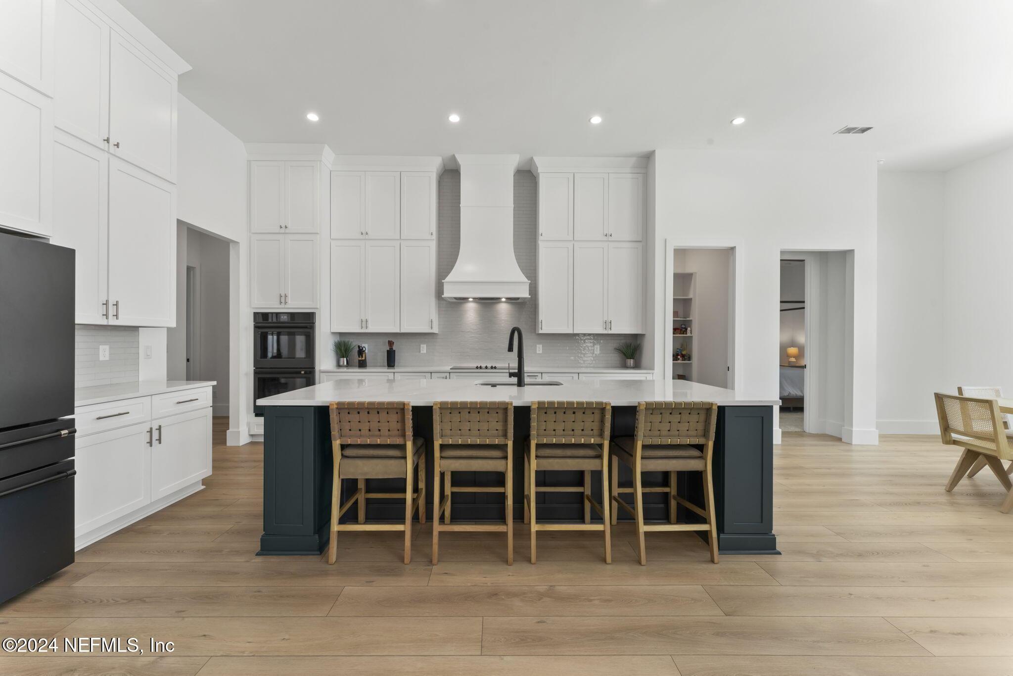 Image 3: ISO Perfect 9149 Woodsman Cove Ln Jacks