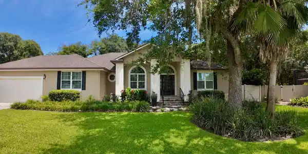 1012 OCEAN OAKS Drive S