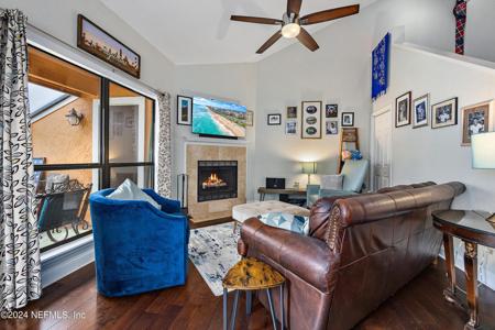 757 DRIFTWOOD Circle