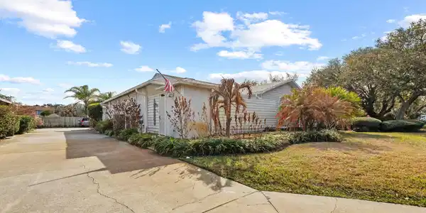 23 FOUNTAIN OF YOUTH Boulevard