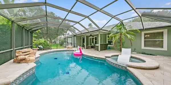 213 SEAMIST Court
