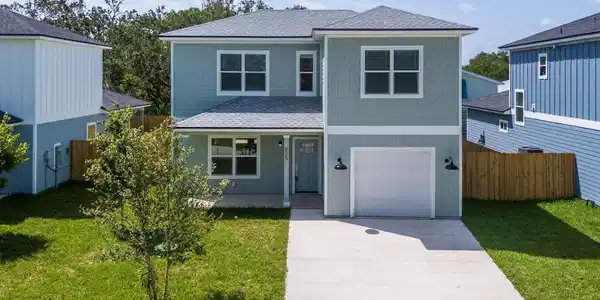 605 TWENTY-SECOND Street