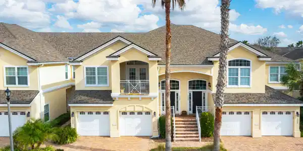1607 MAKARIOS DR