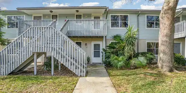 700 W POPE Road