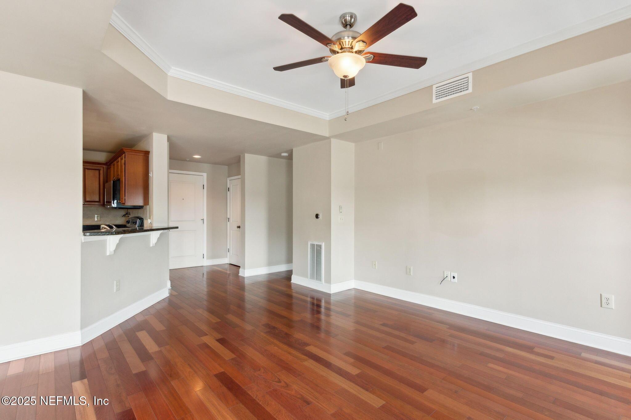 Image 4: Entry Foyer & Coat Closet