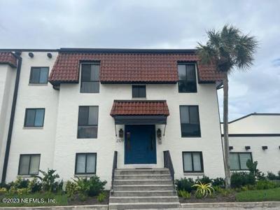 2329 COSTA VERDE