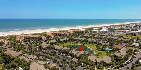 87 VILLAGE DEL LAGO Circle