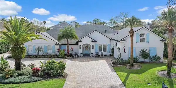 44 SOLANA Road