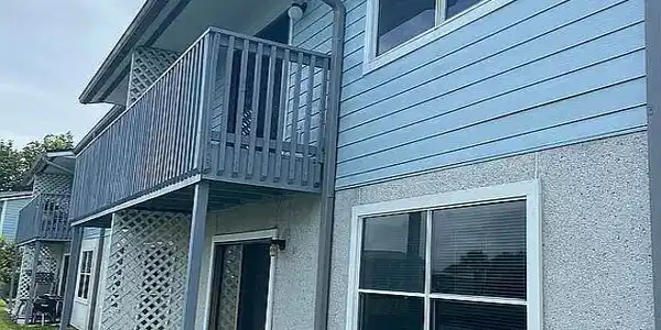 700 W POPE RD