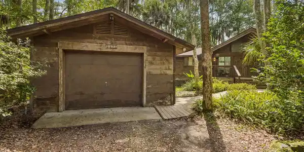 Image 4: Detached Garage