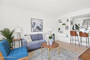 222 14TH AVE N