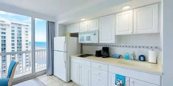 Image 2: KITCHEN