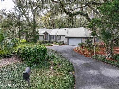 10 HICKORY Lane