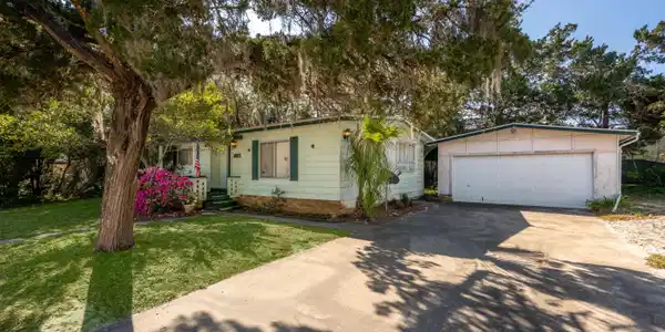 1413 OAK HILL Drive