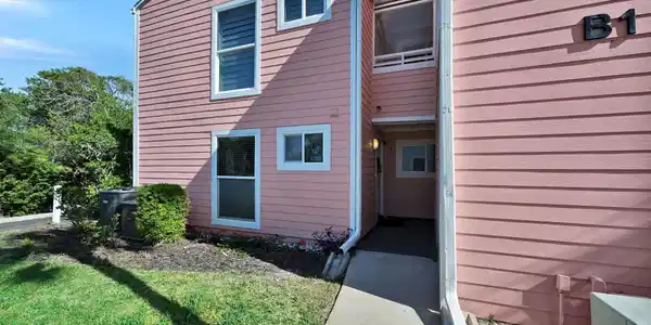Image 4: 2-web-or-mls-6300 A1A Unit 1B_002