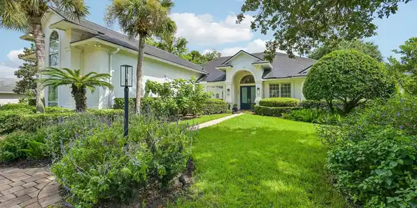 Image 4: 3-web-or-mls-Sea Island Dr-S1709-003