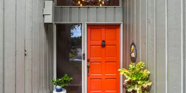 Image 3: Entry