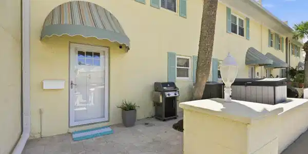Image 4: 03-Front Porch