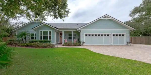 44 IBIS Circle