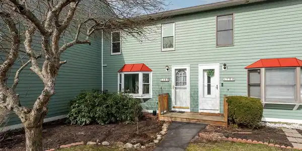 1107 Piscassic Street