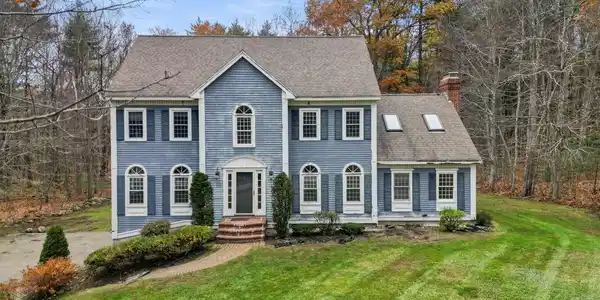 19 Rockrimmon Road