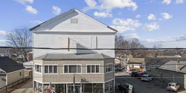 9 Chestnut Street
