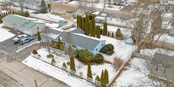 16 Simonds Road