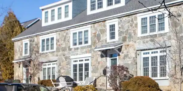 6 Bay Road