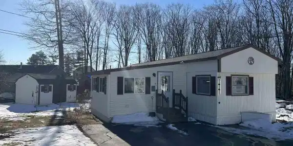 417 Middle Road