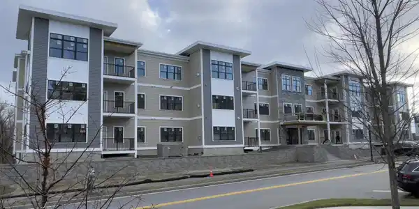 65 Pointe Place