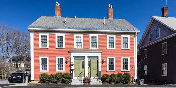 383 Islington Street