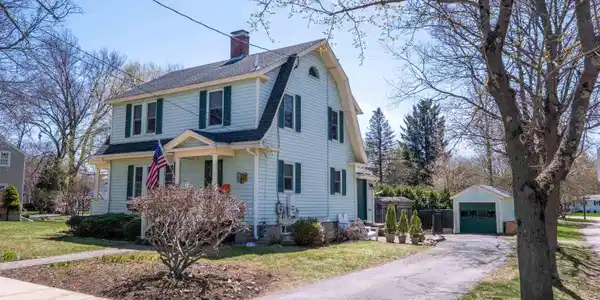 122 Thaxter Road