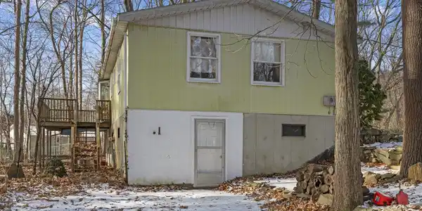 87 Grant Avenue