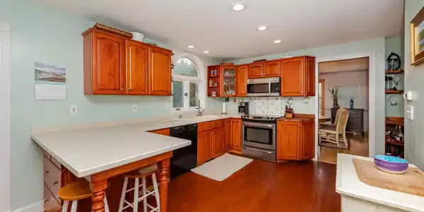 272 1/2 Dover Point Road